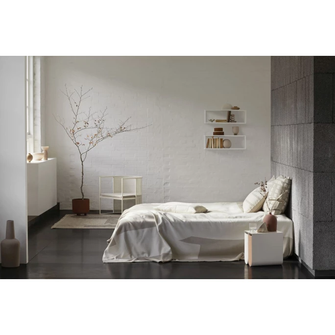 Kristina Dam Studio Curved Beistelltisch - 26x35,5x26 Cm - Beige 3 Kristina Dam Studio Curved Beistelltisch - 26x35,5x26 Cm - Beige – Bild 3