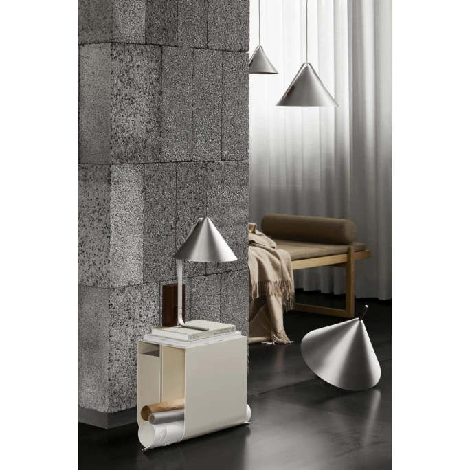 Kristina Dam Studio Curved Beistelltisch - 26x35,5x26 Cm - Beige 4 Kristina Dam Studio Curved Beistelltisch - 26x35,5x26 Cm - Beige – Bild 4